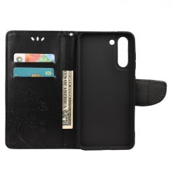 Kryty na mobil | Peňaženkové puzdro Embossing Pattern Motýľ a kvet čierne – Samsung Galaxy S21 FE | Kryty na mobil