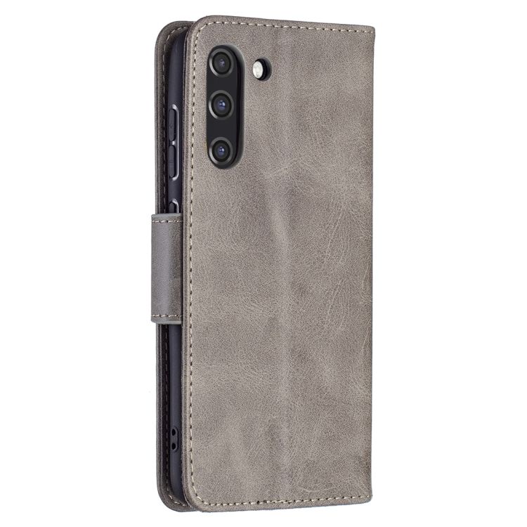 Peňaženkové puzdro Retro Lambskin sivé – Samsung Galaxy S21 FE | Kryty na mobil Kryty na mobil | Peňaženkové puzdro Retro Lambskin sivé – Samsung Galaxy S21 FE | Kryty na mobil