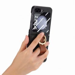 Kryt Bril case čierny s ochranou na vonkajší displej – Samsung Galaxy Z Flip 5 | Kryty na mobil Kryty na mobil | Kryt Bril case čierny s ochranou na vonkajší displej – Samsung Galaxy Z Flip 5 | Kryty na mobil