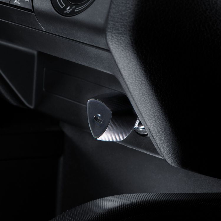 Nabíjačka do auta Forcell Carbon car charger USB-C 3.0 PD20W CC50-1C čierna + kábel USB-C PD60W | Kryty na mobil Kryty na mobil | Nabíjačka do auta Forcell Carbon car charger USB-C 3.0 PD20W CC50-1C čierna + kábel USB-C PD60W | Kryty na mobil