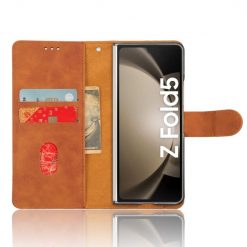 Peňaženkové puzdro Solid hnedé – Samsung Galaxy Z Fold 5 | Kryty na mobil Kryty na mobil | Peňaženkové puzdro Solid hnedé – Samsung Galaxy Z Fold 5 | Kryty na mobil