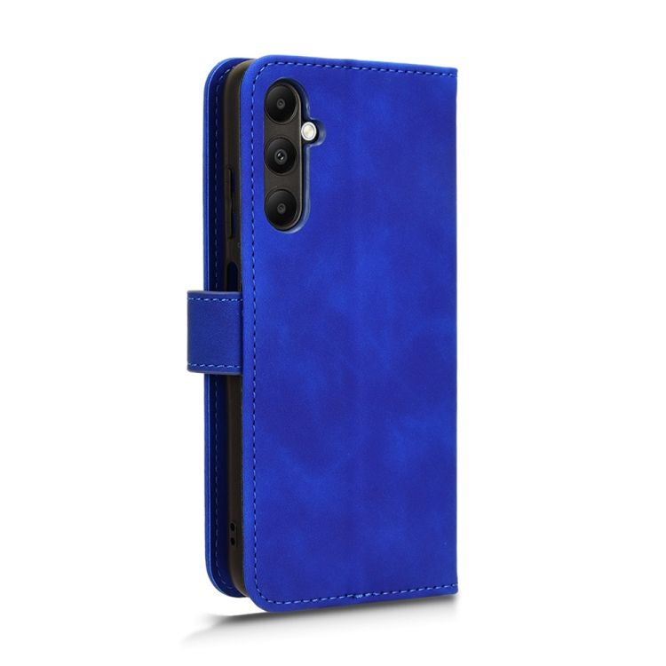 Peňaženkové puzdro Solid modré – Samsung Galaxy A05s | Kryty na mobil Kryty na mobil | Peňaženkové puzdro Solid modré – Samsung Galaxy A05s | Kryty na mobil