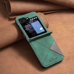 Kryt Rhombus zelený – Samsung Galaxy Z Flip 6 / Z Flip 7 FE | Kryty na mobil Kryty na mobil | Kryt Rhombus zelený – Samsung Galaxy Z Flip 6 / Z Flip 7 FE | Kryty na mobil