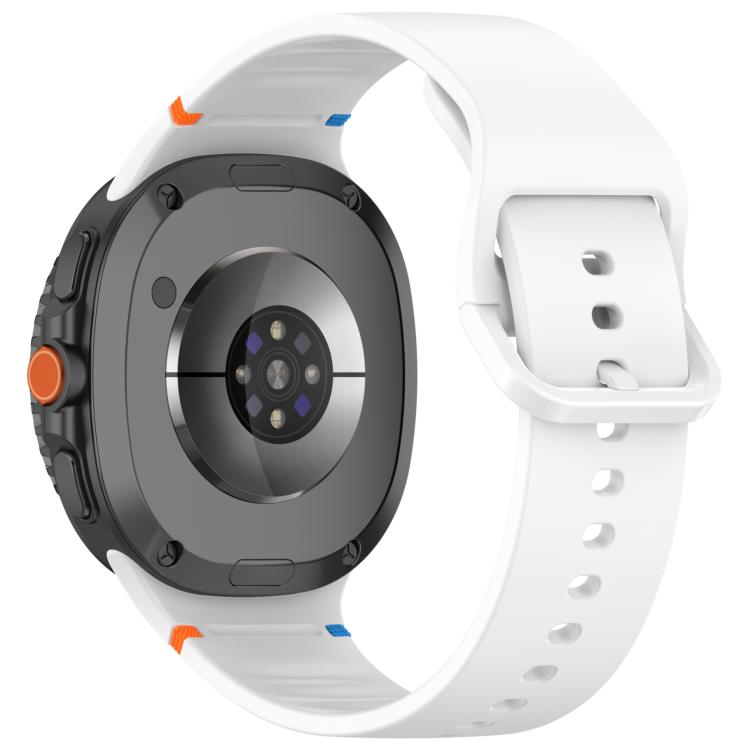 Remienok Smooth Wristband biely pre Samsung Galaxy Watch 8 Classic 46mm / Watch 8 44mm / Watch 8 40mm / Watch 9 40mm / Watch 9 44mm | Kryty na mobil Kryty na mobil | Remienok Smooth Wristband biely pre Samsung Galaxy Watch 8 Classic 46mm / Watch 8 44mm / Watch 8 40mm / Watch 9 40mm / Watch 9 44mm | Kryty na mobil